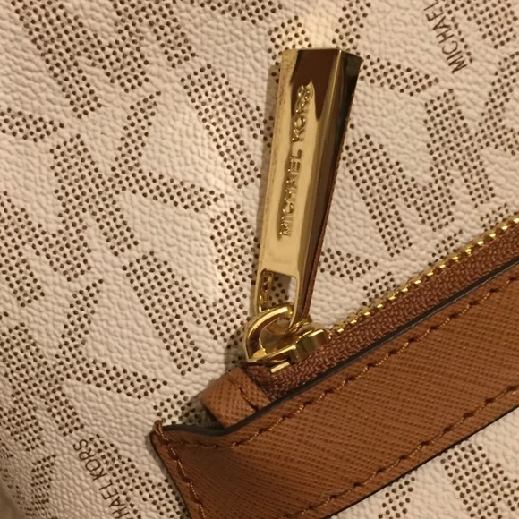 SOLD on Ebay NWT AUTHENTIC MICHAEL KORS VANILLA - Picture 2 of 7